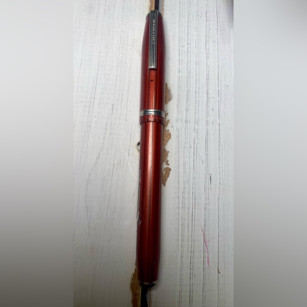 Vintage Esterbrook Stylish Fountain Pen with Silver Details - Picture 3 of 16